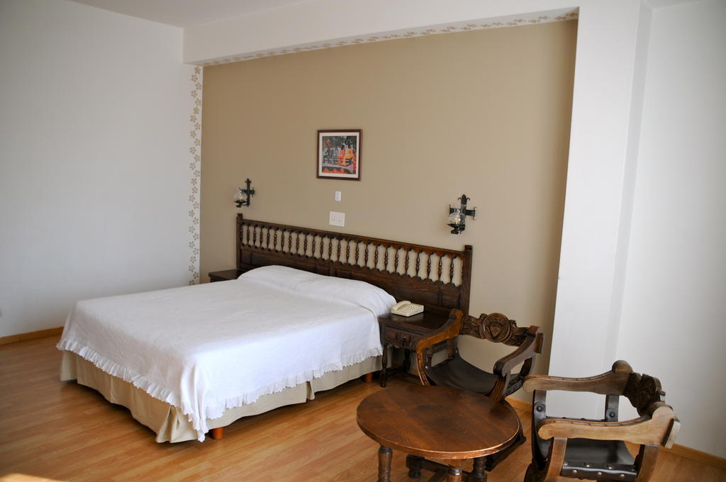 Hotel Eumesa Pontedeume Chambre photo